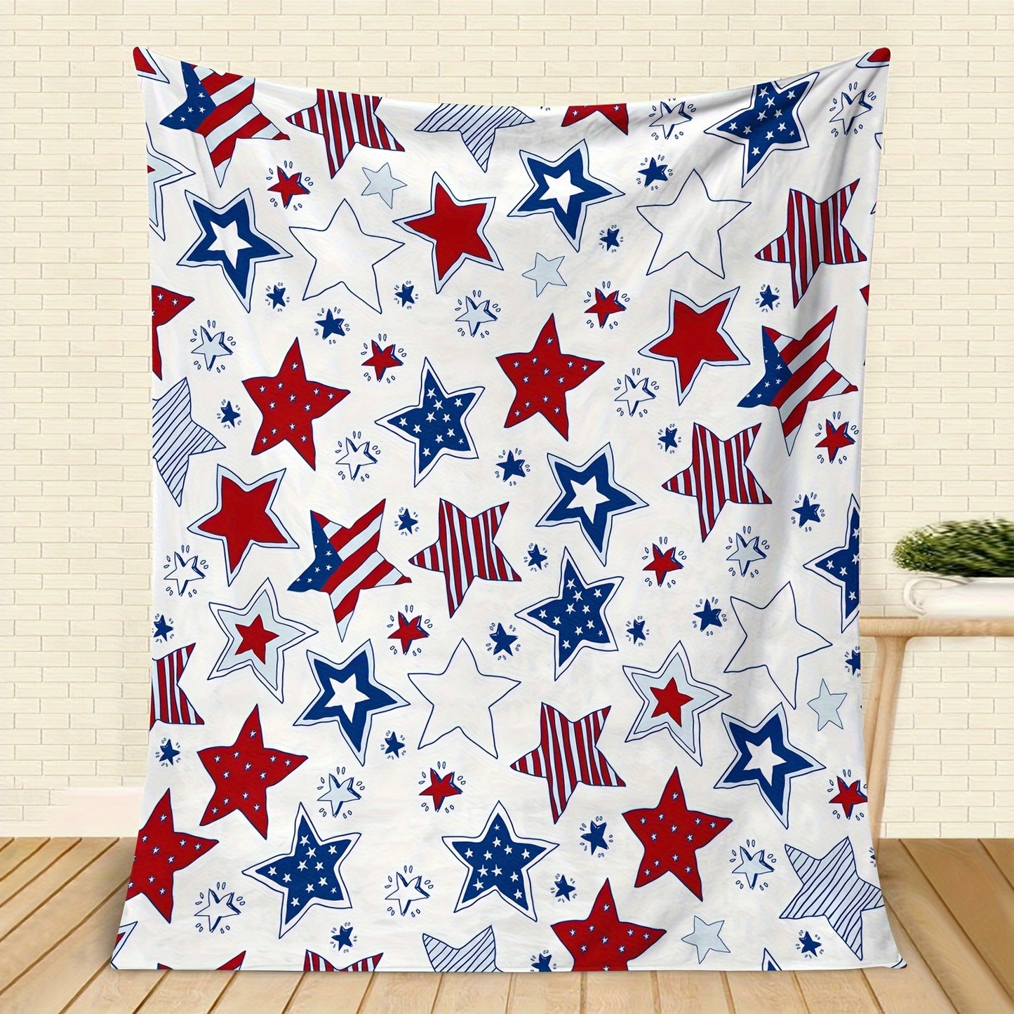 All-Season Patriotic Star Print Fleece Throw Blanket - Machine Washable Cozy Knitted Polyester, Red White & Blue American Flag Design, Soft Flannel Fabric for Home Office Decor, Indoor Outdoor Use, Fleece Blanket, Seasonal De